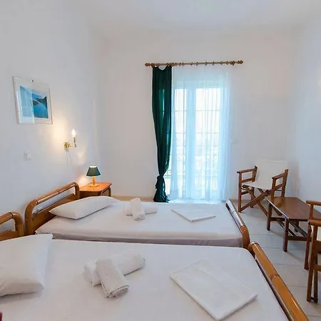 Bella Casa Studios Apartment
